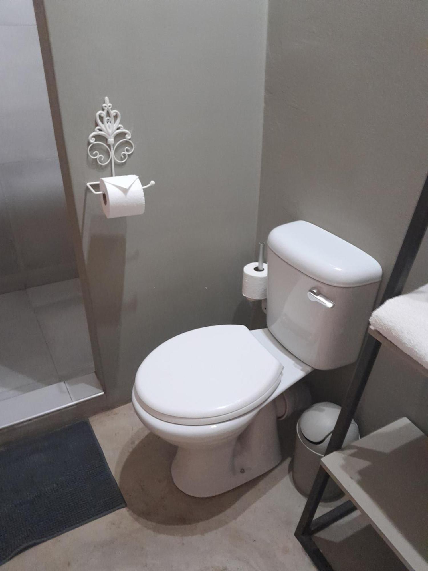 Tsumeb Theater Guesthouse Ngoại thất bức ảnh